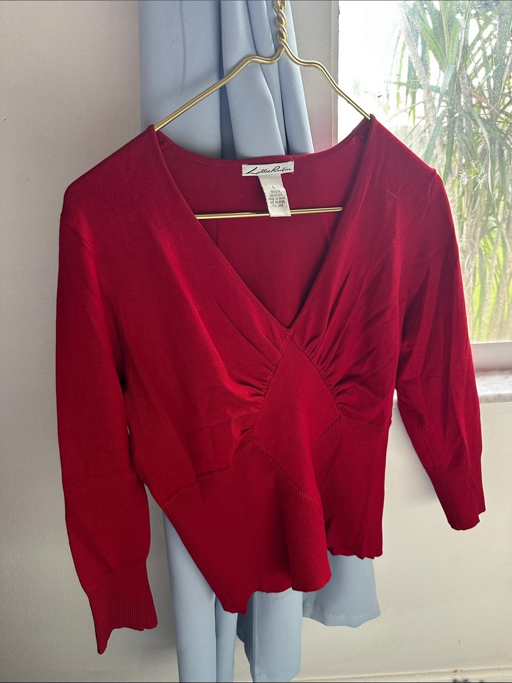 Lillie Rubin Red V-Neck Gathered Waist Knit Top
